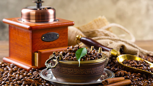 Кофемолки и молотый кофе для разных методов приготовления кофе